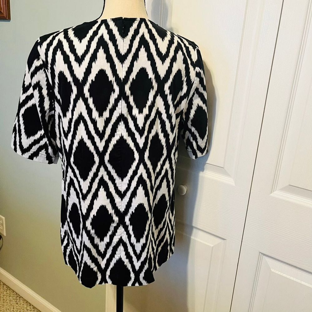 TALBOTS Womens Size 10 Black White Cotton Blouse Top Short Sleeve Popover - Picture 11 of 11